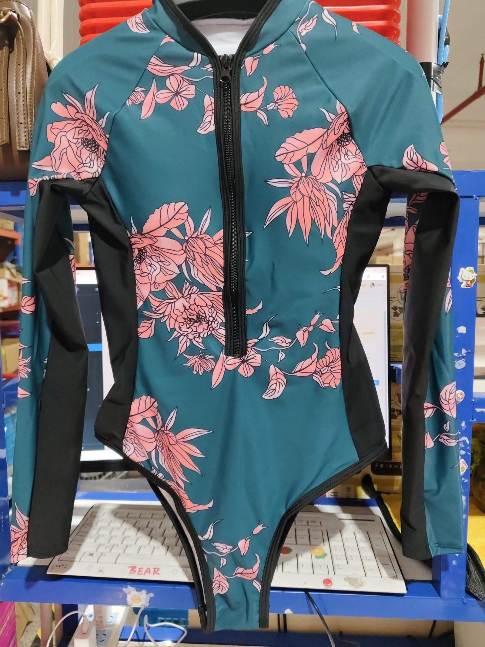 Women's Long Sleeve Printed Swimsuit - Image 4
