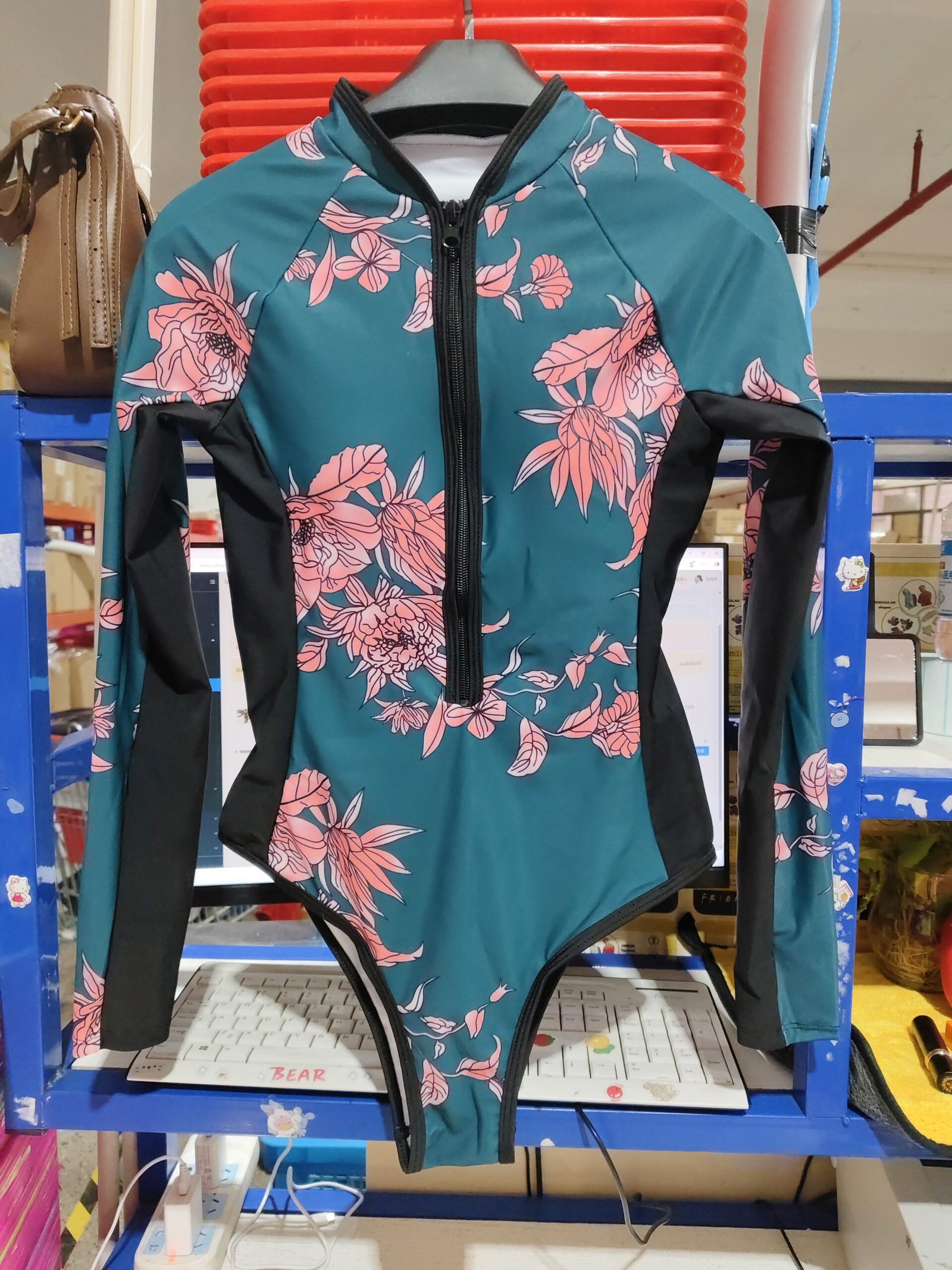 Women's Long Sleeve Printed Swimsuit - Image 9